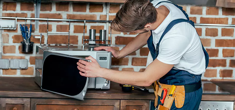 In-Home Microwave Repair in Wilmington