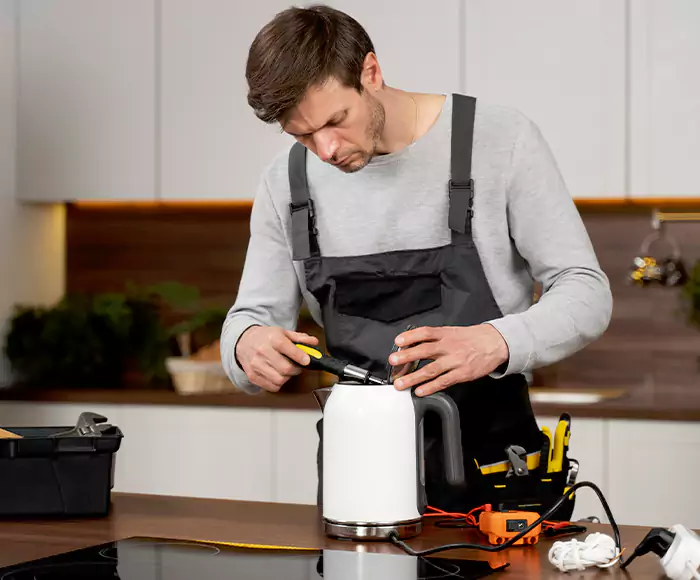 Skilled Blender Technicians: Your Small Appliance Repair Experts for Wilmington, MA